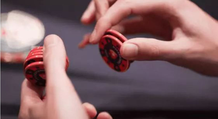 “新津扑克竞技：策略与技巧全解析”